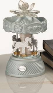 Grace Design Carosello cavallucci con decoro petali in cristallo sfera strass